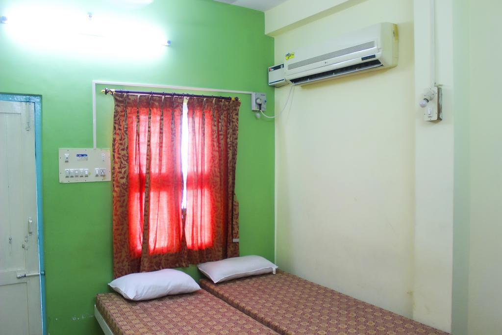 Pms Guest House Pondicherry Exterior photo