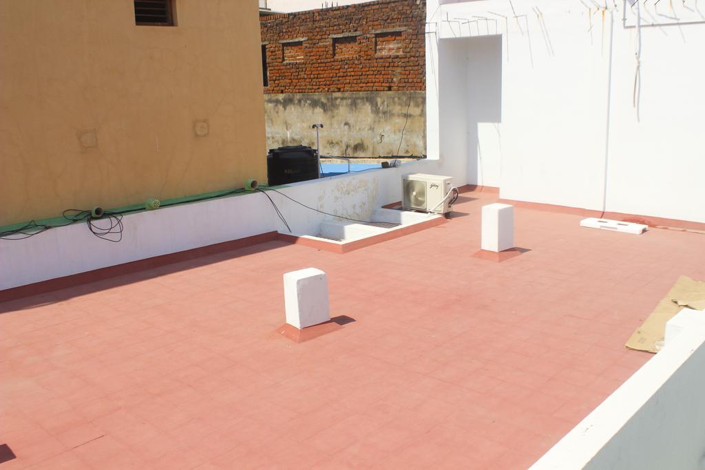 Pms Guest House Pondicherry Exterior photo